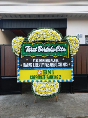 Papan Bunga Duka di Kubu Marapalam