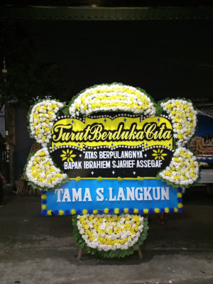 Papan Bunga Duka di Kubu Marapalam